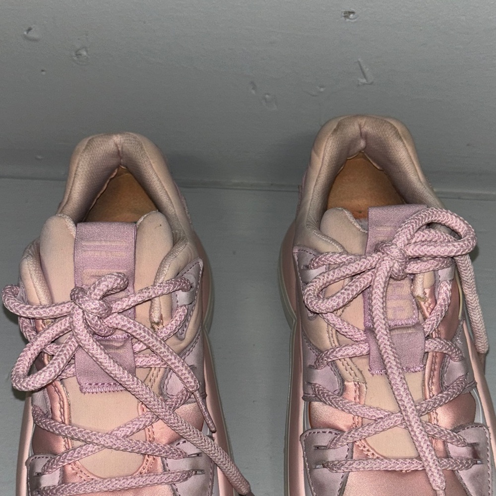 UGG Women's Pink and Cream Sneakers - Picture 4 of 13